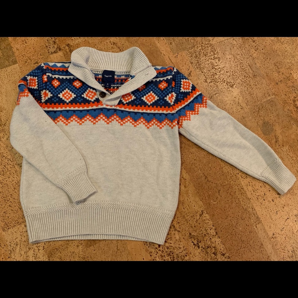 Boys 8 Gap sweater